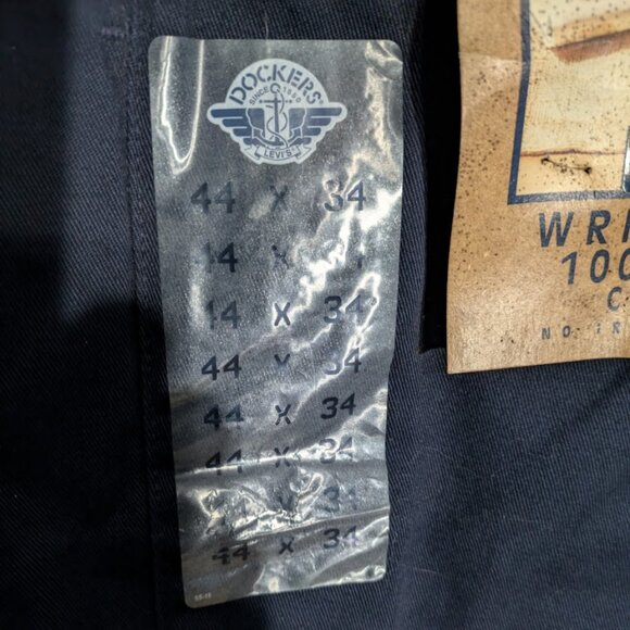 DOCKERS Classic Fit Strait Leg Pleated Navy Blue Size 44-34 - Picture 2 of 3